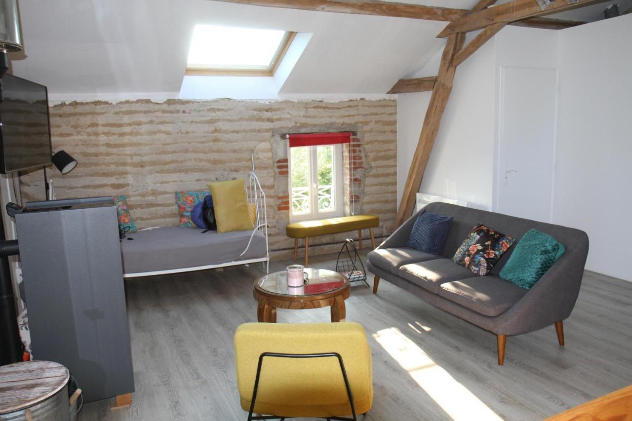 Gite calme et cosy, toutes commodités et tourisme Vigny-les-Paray Esterno foto